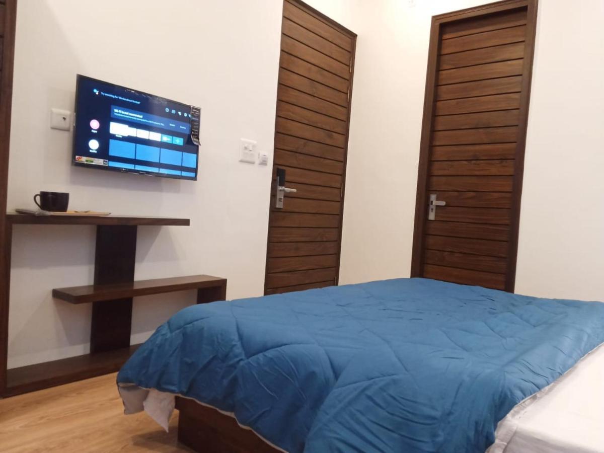 Joey'S Hostel Rishīkesh Dış mekan fotoğraf