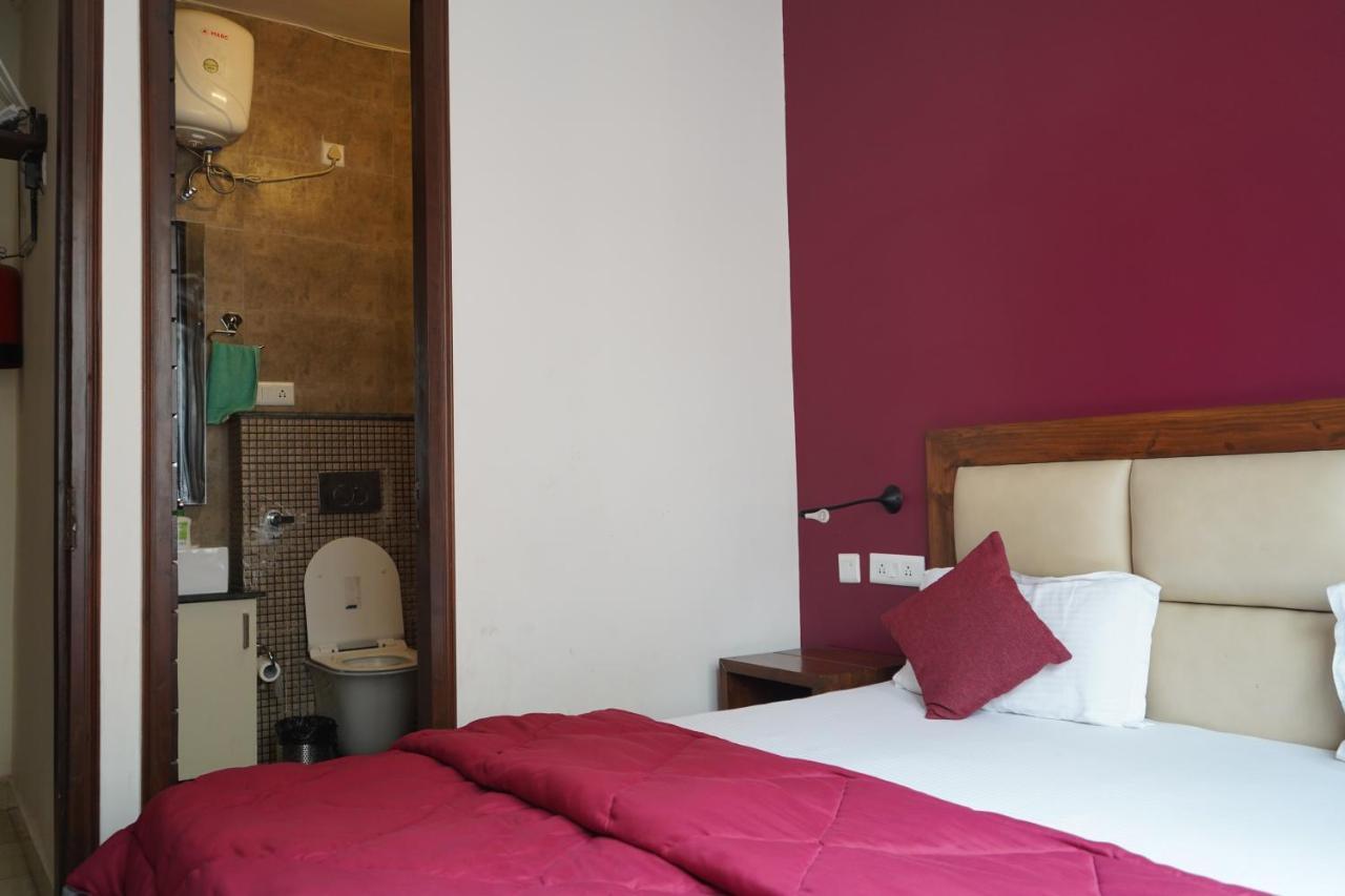 Joey'S Hostel Rishīkesh Dış mekan fotoğraf