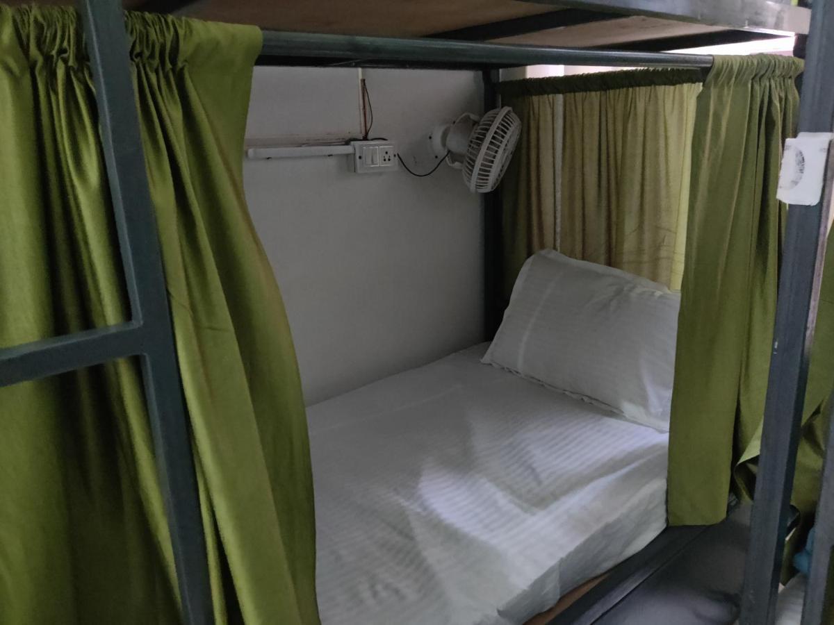 Joey'S Hostel Rishīkesh Dış mekan fotoğraf